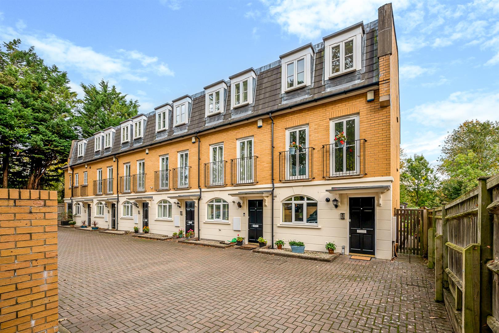 Ravensbourne Avenue, Beckenham, BR3