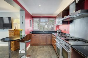 Ravensbourne Avenue, Shortlands, BR2
