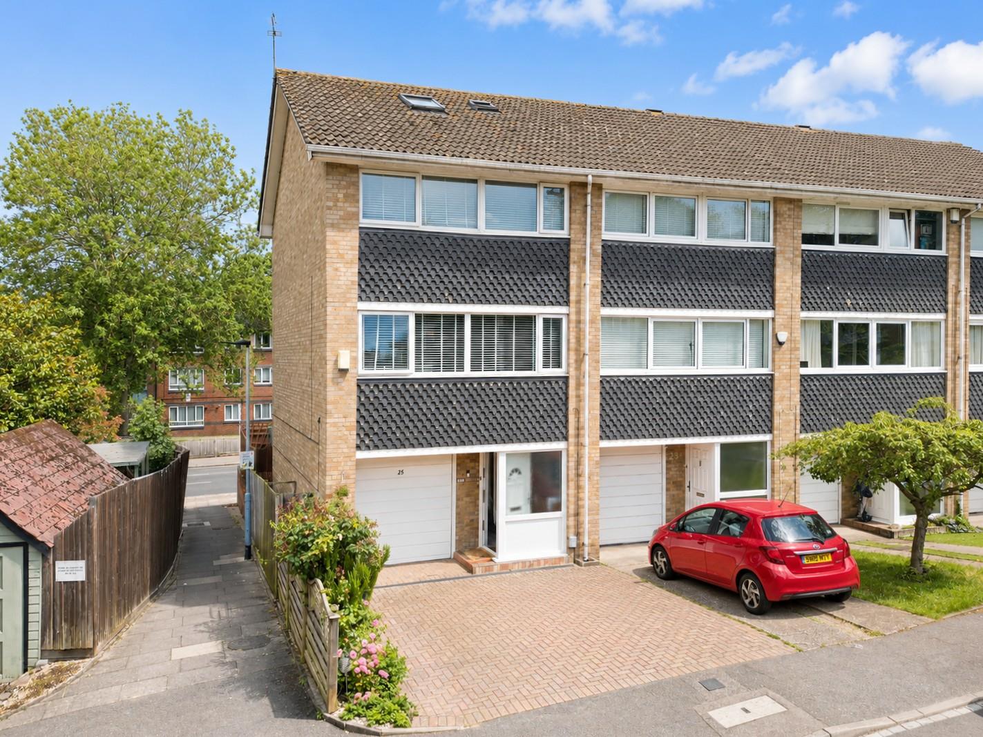 The Glen, Shortlands, Bromley, BR2