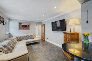 Ravensbourne Avenue, Shortlands, BR2