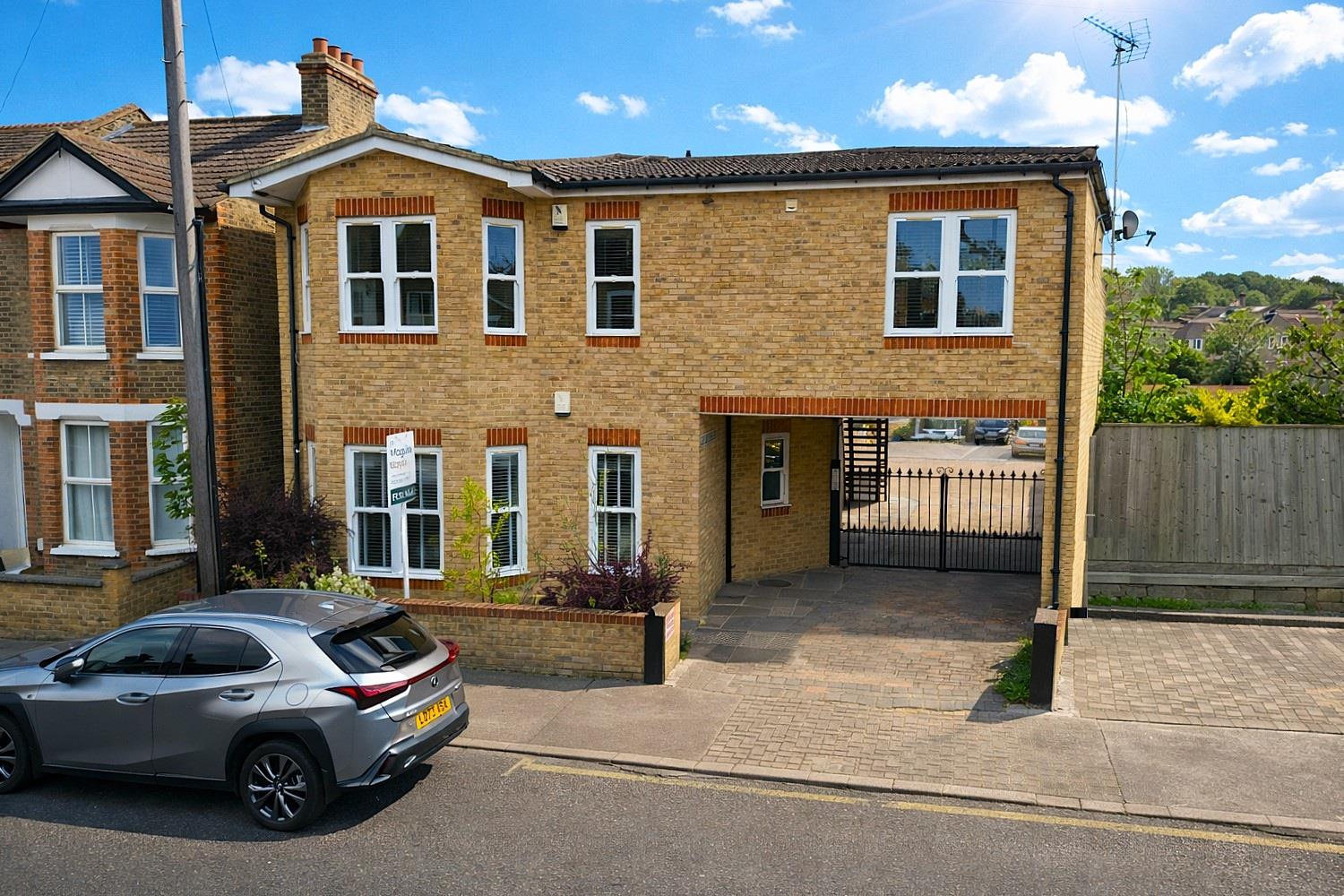 Ravens Gate Mews, Shortlands, BR2