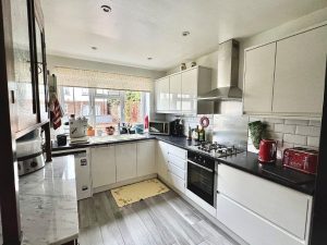 Warren Avenue, Bromley, BR1