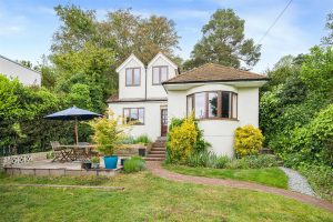 Hartfield Crescent, West Wickham BR4