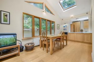 Hartfield Crescent, West Wickham BR4