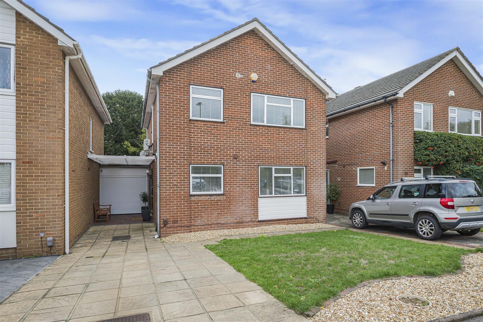 Oakham Drive, Bromley BR2